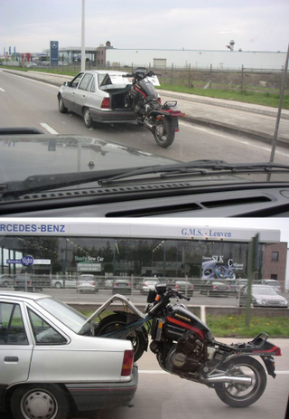 Illustration for article titled Thirty Vehicular "You're Doing It Wrong" Moments